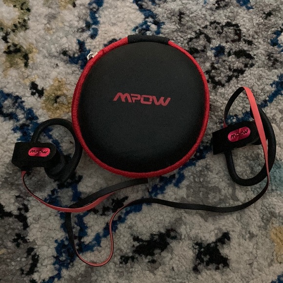 MPOW Bluetooth headphones - Picture 1 of 1